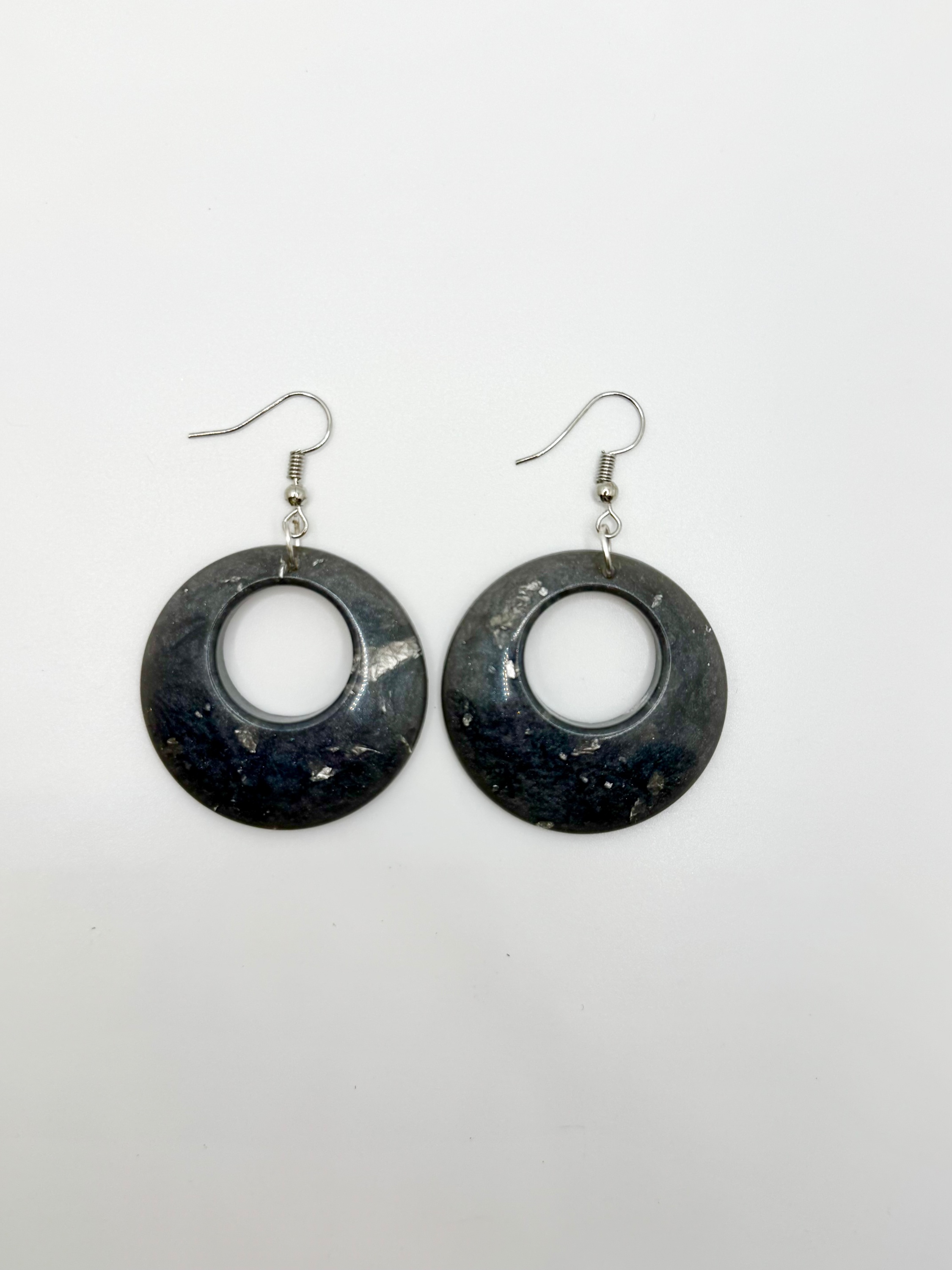 Resin Earrings Grey Circles