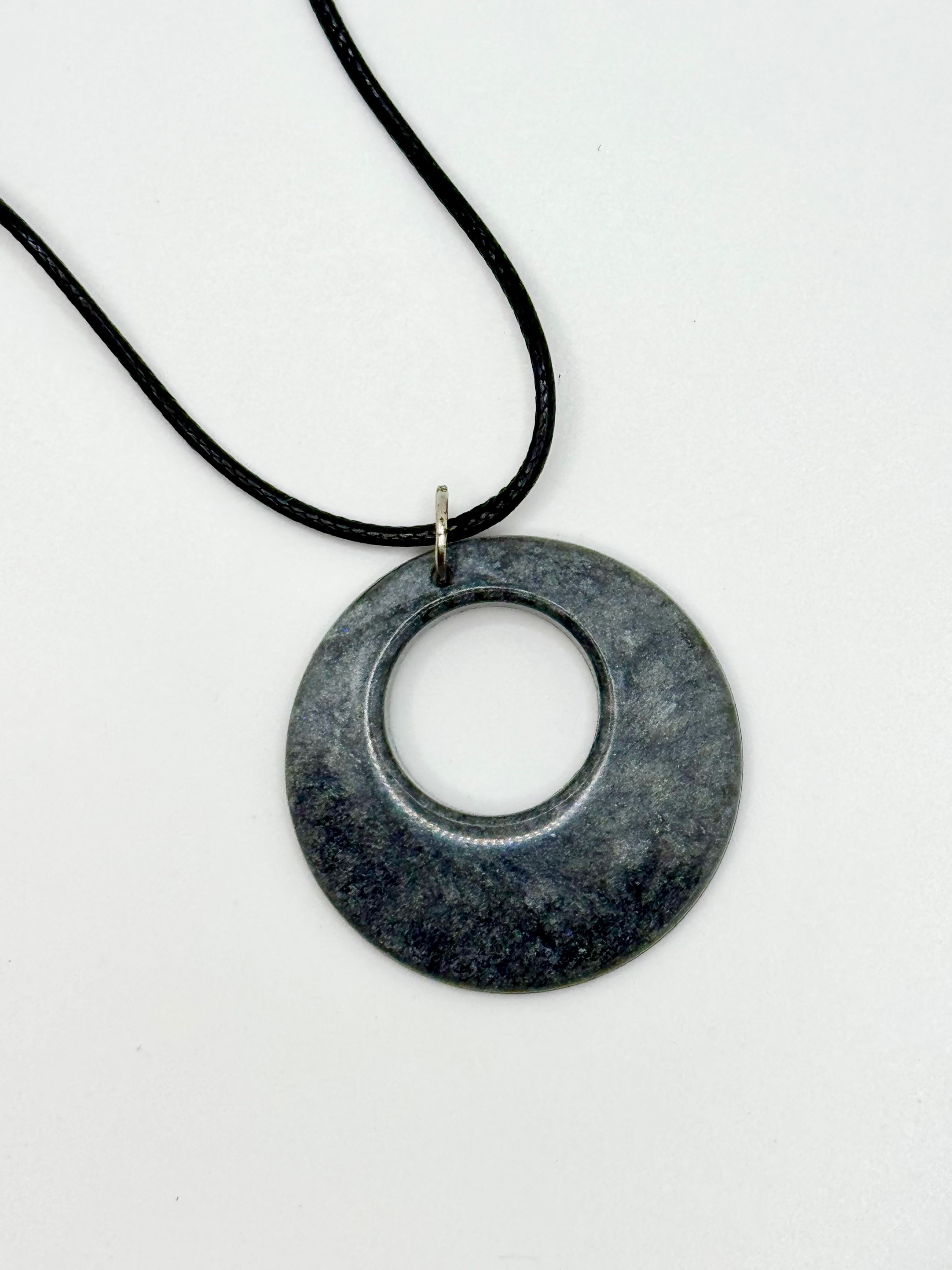 Resin Necklace Grey Circle