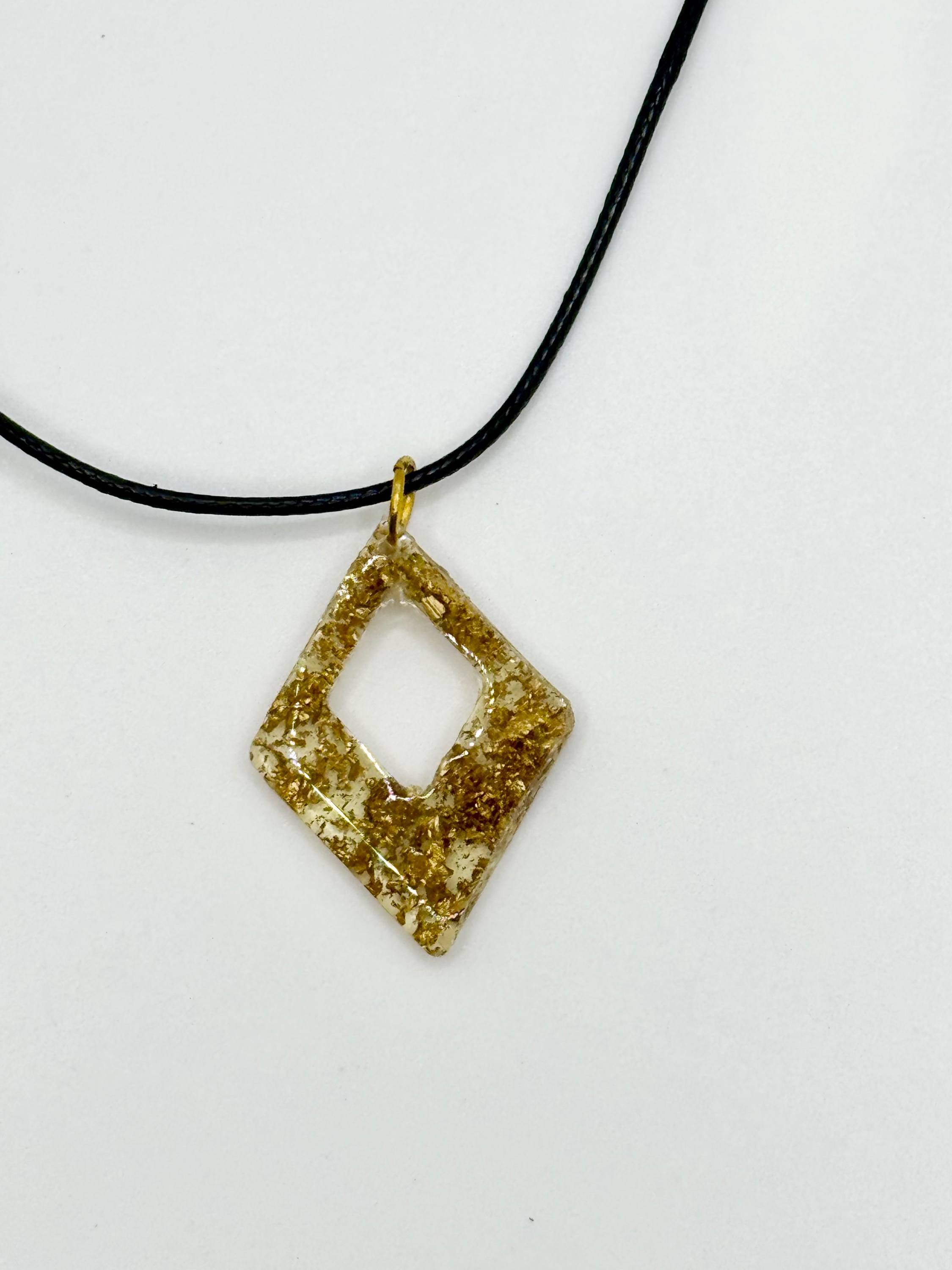 Resin necklace Small Gold Flake Square